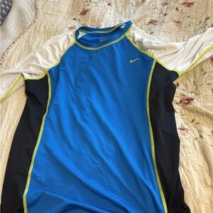 Nike Long Sleeve Shirt Blue Black Yellow White Youth Size Medium Shirt